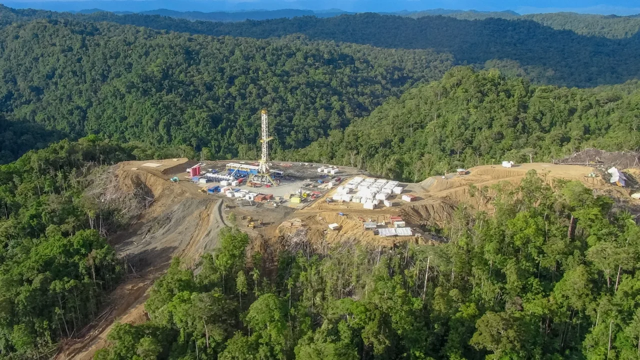 Papua LNG onshore gas drilling site in the rainforest, Papua New Guinea